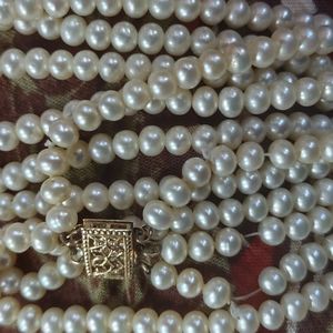 Vintage salt water pearl necklace